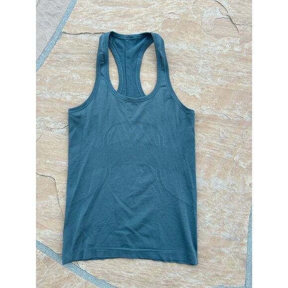 Lululemon Athletica Sage Green Tank Top - Size 6 MF - Picture 1 of 3
